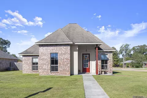33797 Blue River Dr, Denham Springs, LA 70706