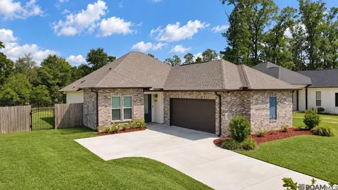13775 Pinyon Dr, Denham Springs, LA 70726