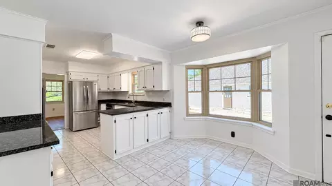 Kitchen - 13818 Brantley Dr, Baker, LA 70714 photo 4 of 4