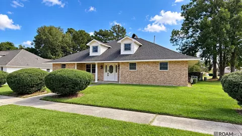 Exterior - 13818 Brantley Dr, Baker, LA 70714 photo 2 of 5