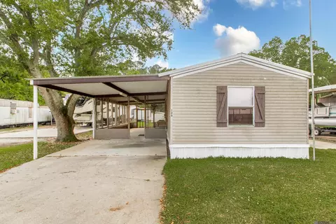 126 Riverbend St, Pierre Part, LA 70339