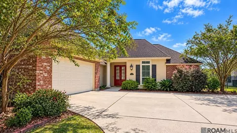 22265 Fairway View Dr, Zachary, LA 70791