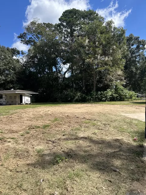 434 Highland Park Dr, Baton Rouge, LA 70808