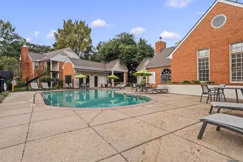 7945 Jefferson Place Blvd # D, Baton Rouge, LA 70809