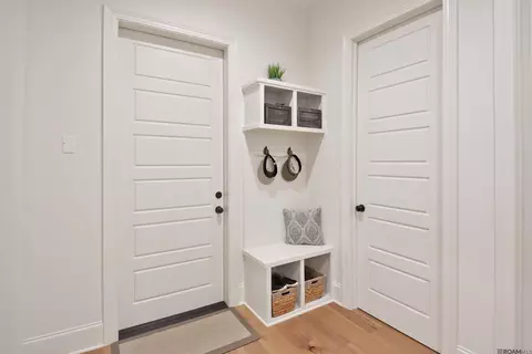 Entry Way - 353 Glenthorne Dr, Gonzales, LA 70737 photo 1 of 1