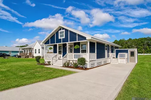 26319 Indian Run Dr, Springfield, LA 70462