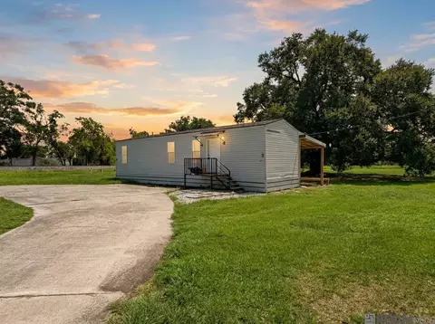 39327 La Hwy 621, Gonzales, LA 70737