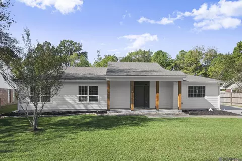 14042 Woodland Ridge Ave, Baton Rouge, LA 70816