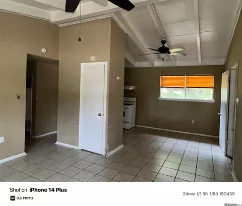 Living - 2514 Evans Dr, Baker, LA 70714 photo 3 of 3