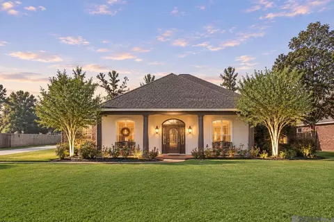 8788 Wyeth Dr, Denham Springs, LA 70706