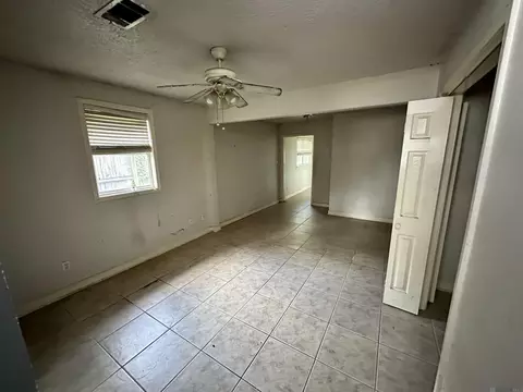 Bedroom - 364 Hickory Dr, Slidell, LA 70458 photo 3 of 5