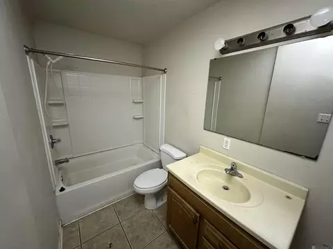 Bath - 364 Hickory Dr, Slidell, LA 70458 photo 1 of 2
