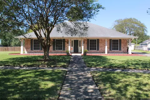 12607 N Highmeadow Ct, Baton Rouge, LA 70816