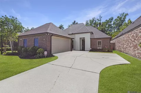 8162 Seville Ct, Baton Rouge, LA 70820