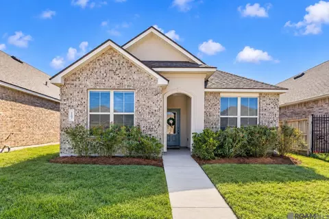 1107 Meridian Dr, Baton Rouge, LA 70820