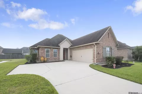 3802 Kingsbarns Dr, Zachary, LA 70791