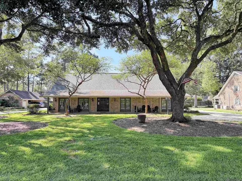 1342 Marc Antony Dr, Baton Rouge, LA 70816