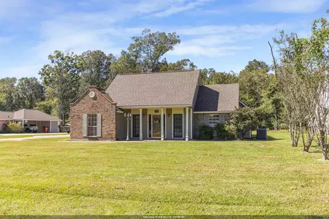 7097 Jim Rushing Rd, Denham Springs, LA 70706