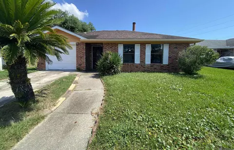 4719 W Adams Ct, New Orleans, LA 70128