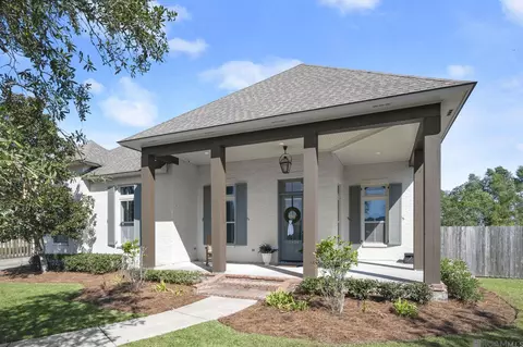 13434 Kings Court Ave, Baton Rouge, LA 70810