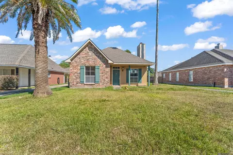 17351 Lake Iris Ave, Baton Rouge, LA 70817