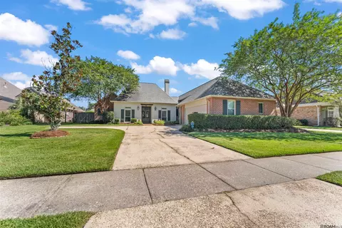 3317 White Shadows Dr, Baton Rouge, LA 70816