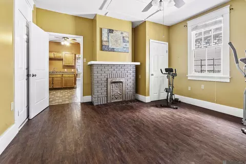 3018 Fern St, New Orleans, LA 70125