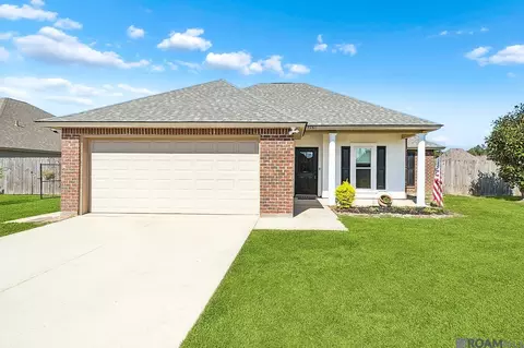9261 Yellowfin Dr, Denham Springs, LA 70726