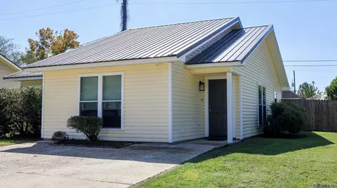 37403 W Hillside Dr, Prairieville, LA 70769