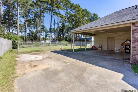 Exterior - 13643 Hope Haven Dr, Walker, LA 70785 photo 2 of 4