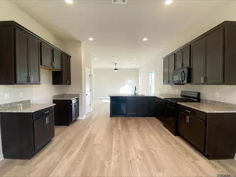 32614 Purity Dr, Walker, LA 70785 photo 3