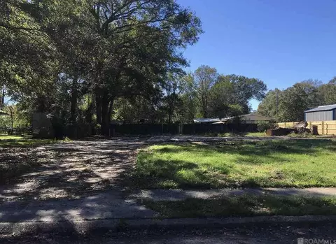 652 Carol Sue St, Denham Springs, LA 70726