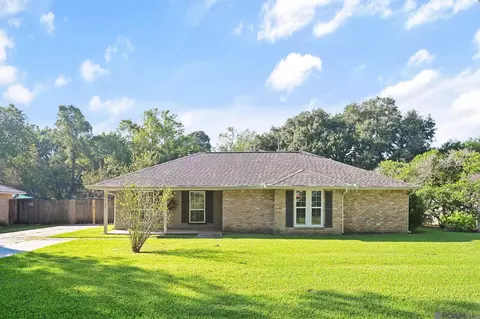 37149 Sue St, Geismar, LA 70734