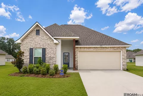 3034 Camelia St, Zachary, LA 70791