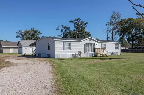 41260 Courtney Dr, Gonzales, LA 70737