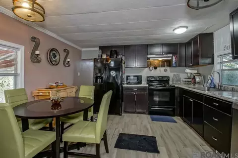 Kitchen - 14381 Pine Park Dr, Walker, LA 70785 photo 1 of 2