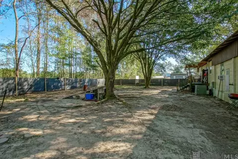 Exterior - 14381 Pine Park Dr, Walker, LA 70785 photo 4 of 4