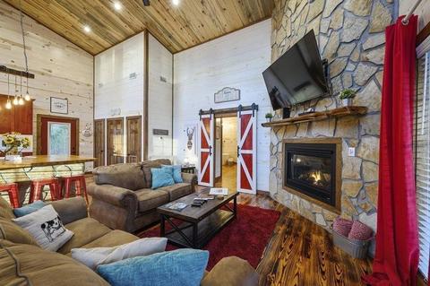 1017 W Eagle Mountain Trl, Broken Bow, OK 74728 photo 4