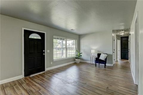 1701 Regency Blvd, Moore, OK 73160 photo 8