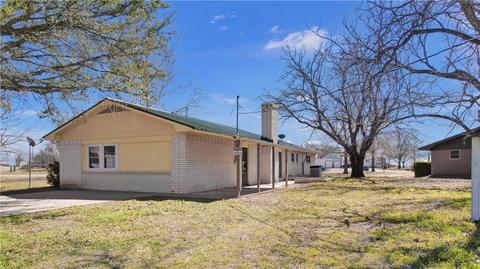 610 Garfield St, Ryan, OK 73565 photo 3