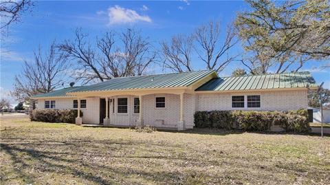 610 Garfield St, Ryan, OK 73565 photo 2
