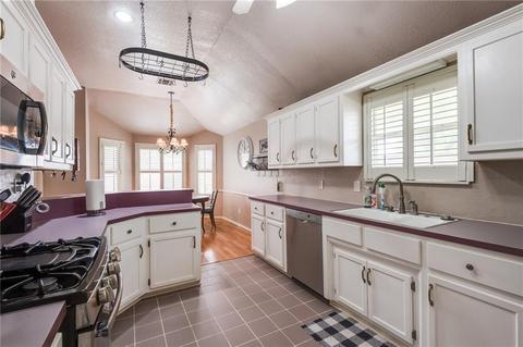 2625 Sequoyah Ave, Moore, OK 73160 photo 13