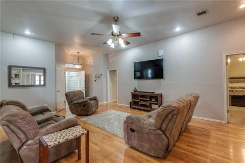 2625 Sequoyah Ave, Moore, OK 73160 photo 6