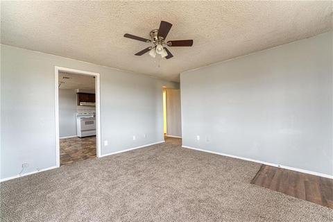302 E 6th St, Duke, OK 73532 photo 8