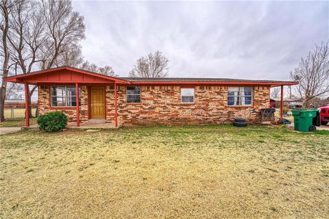302 E 6th St, Duke, OK 73532 photo 2