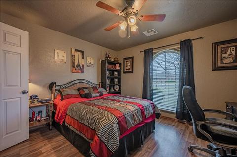 1510 Stardust Ct, Tuttle, OK 73089 photo 3