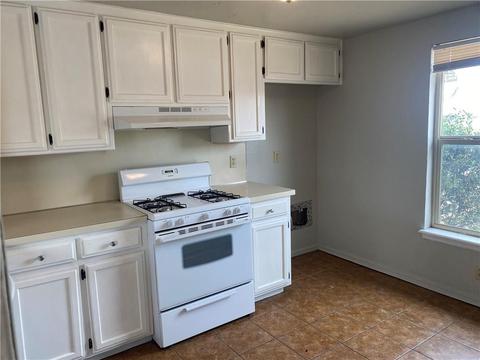 2103 Meench St, Moore, OK 73170 photo 7