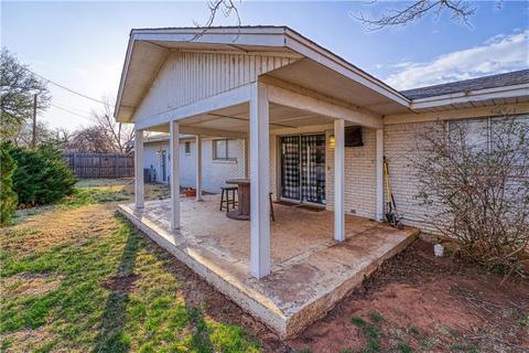 357 Lakeside Dr, Altus, OK 73521 photo 7
