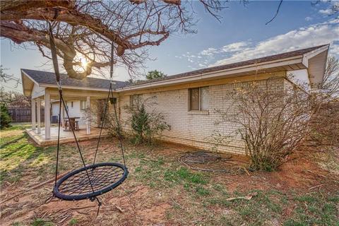 357 Lakeside Dr, Altus, OK 73521 photo 9