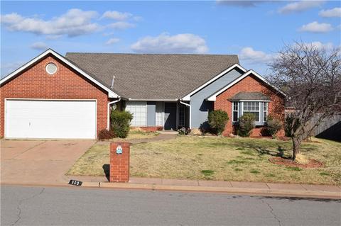 800 Adams Trl, Edmond, OK 73012 photo 2